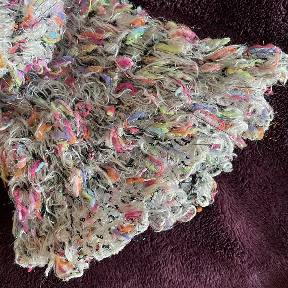 cute vintage y2k sparkly knit scarf! - Picture 4 of 4